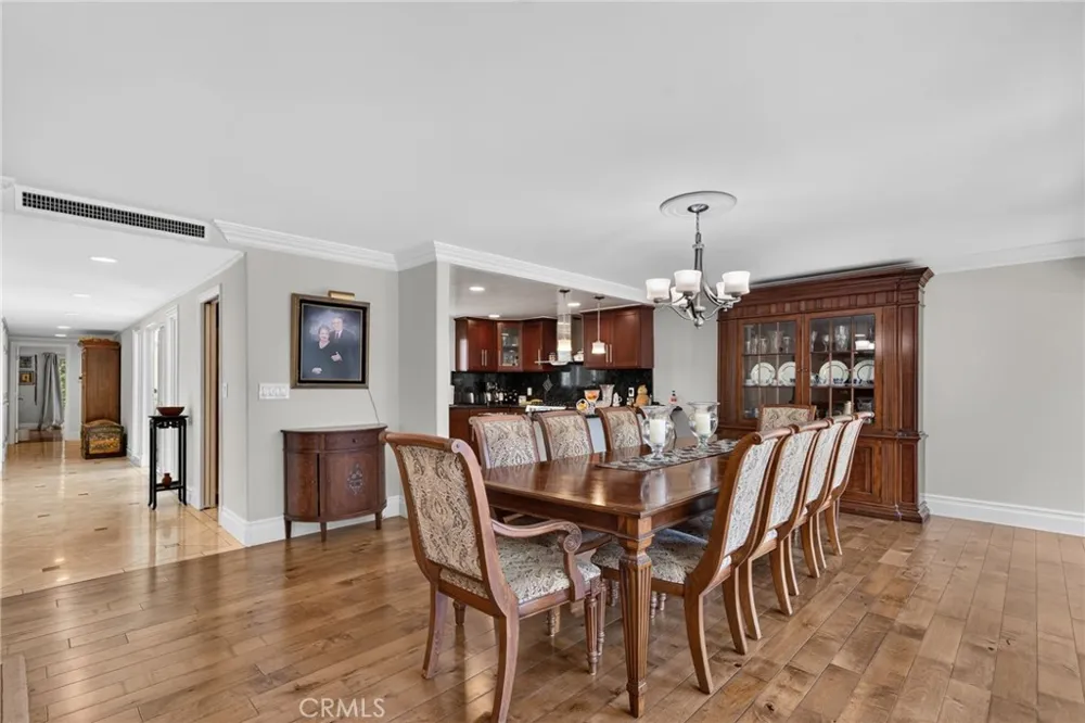 610 S Orange Grove Boulevard #5 Pasadena, CA 91105