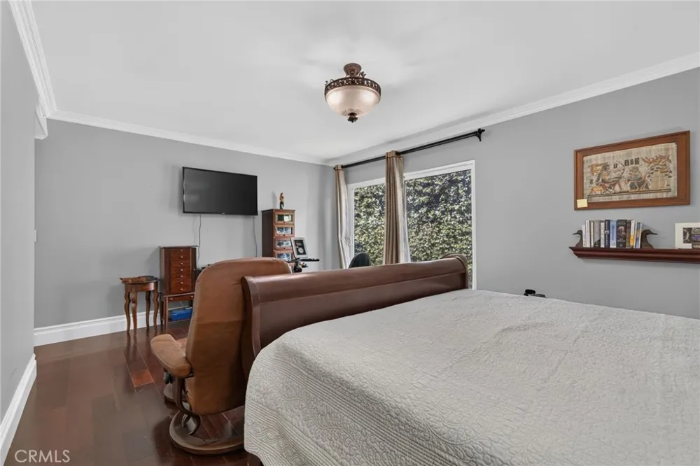 610 S Orange Grove Boulevard #5 Pasadena, CA 91105