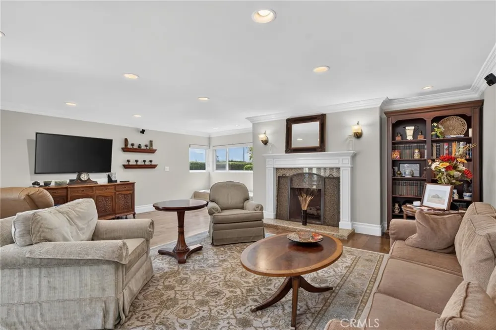 610 S Orange Grove Boulevard #5 Pasadena, CA 91105