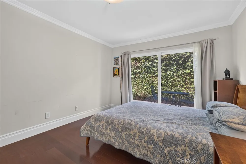 610 S Orange Grove Boulevard #5 Pasadena, CA 91105