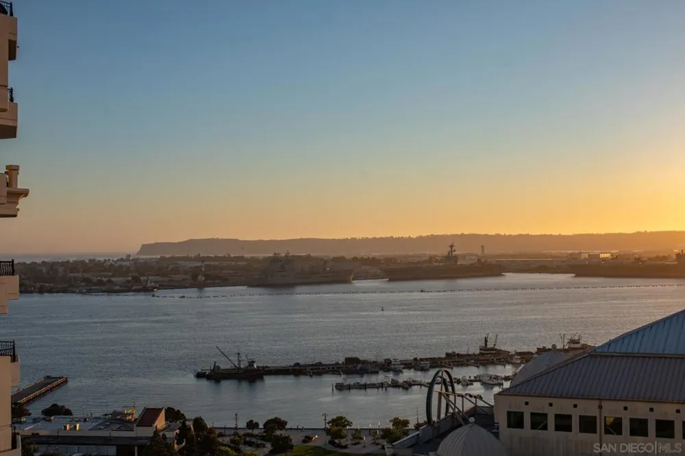 700 W Harbor #2101 San Diego, CA 92101