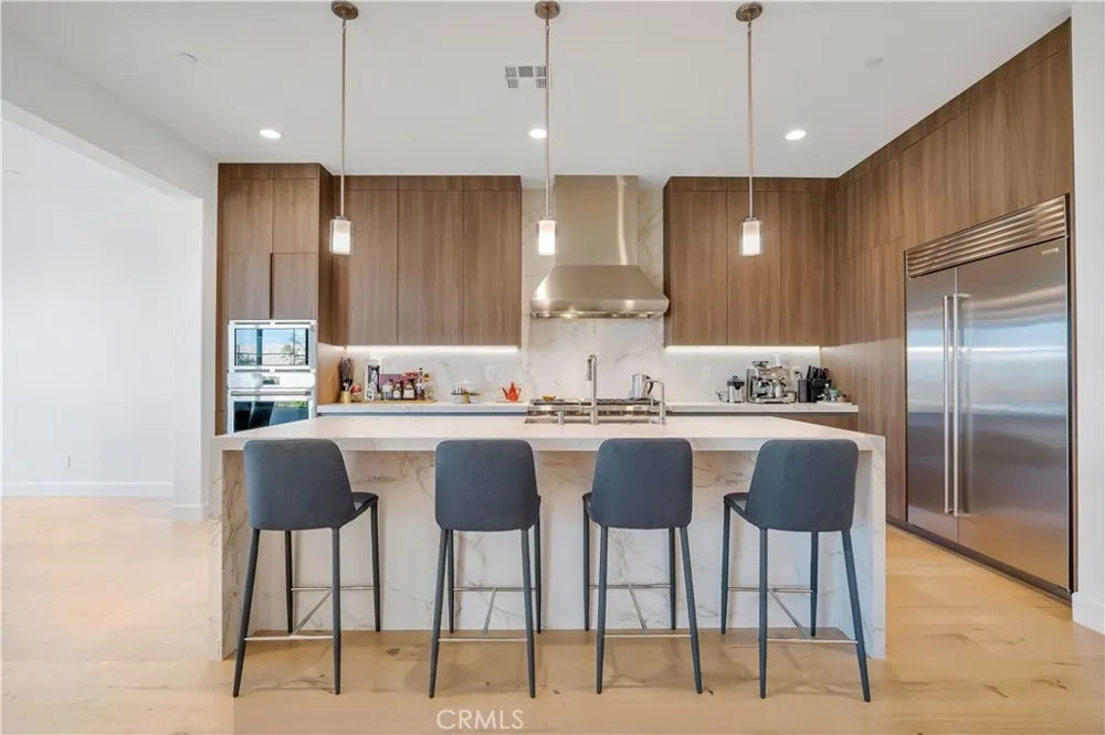 21304 Wildflower Chatsworth, CA 91311