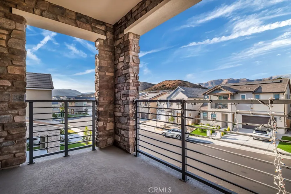 21304 Wildflower Chatsworth, CA 91311