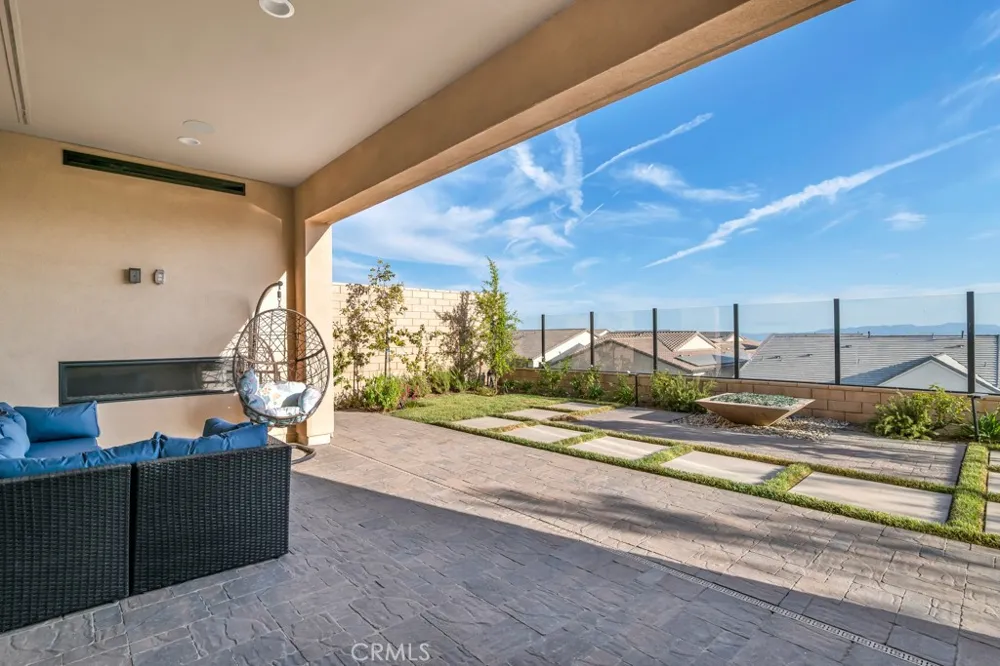21304 Wildflower Chatsworth, CA 91311