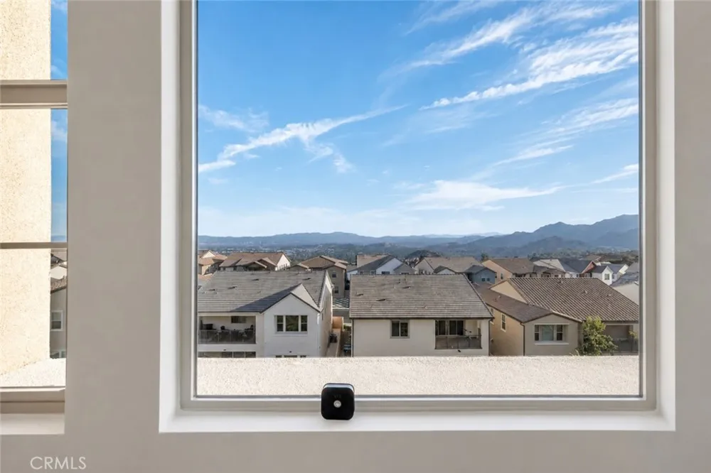 21304 Wildflower Chatsworth, CA 91311