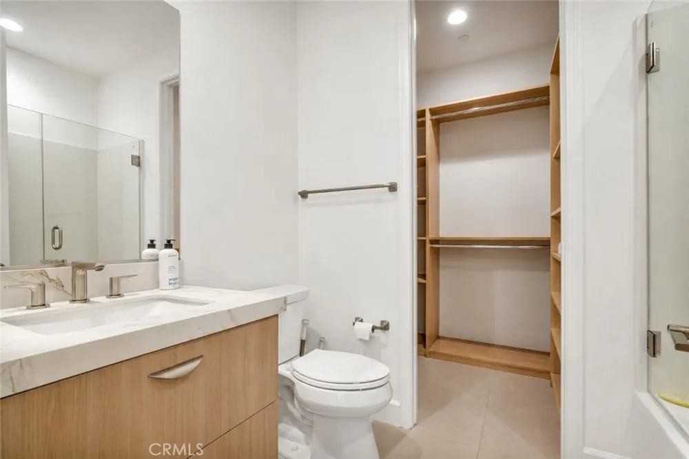 21304 Wildflower Chatsworth, CA 91311