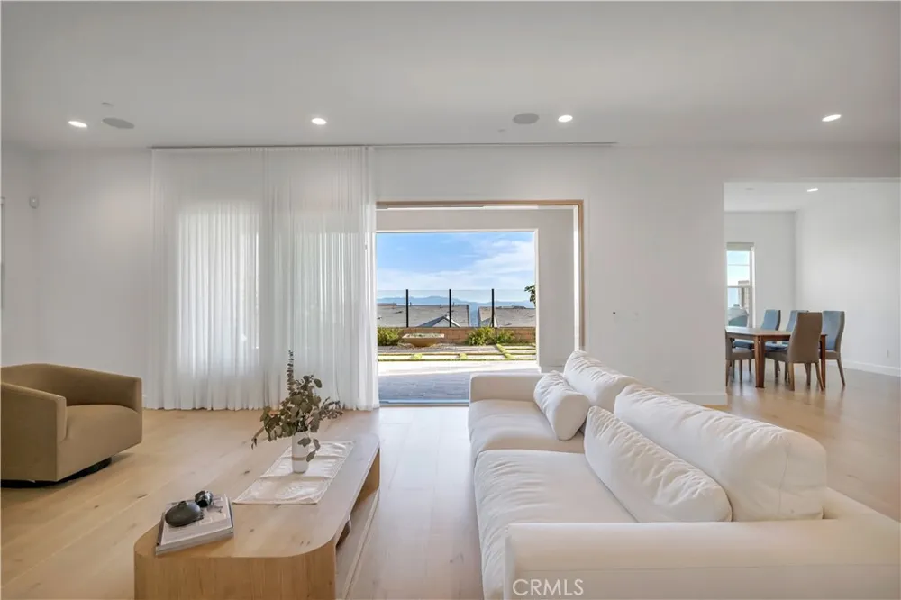 21304 Wildflower Chatsworth, CA 91311