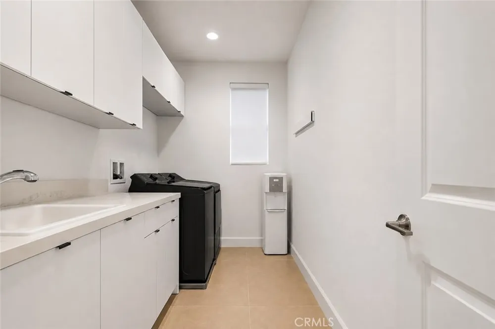 21304 Wildflower Chatsworth, CA 91311