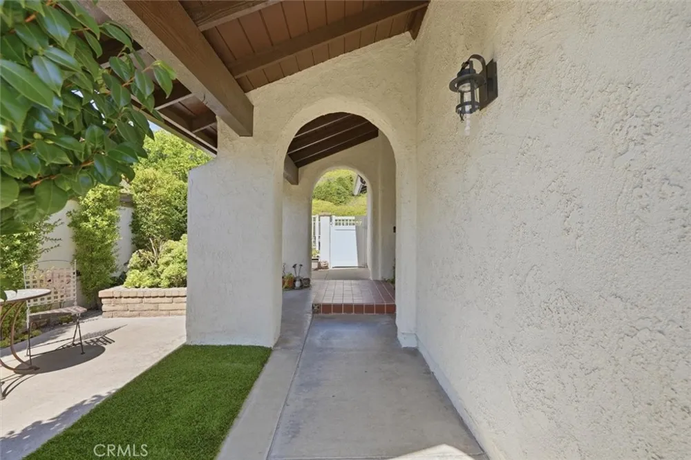 27251 Via Burgos Mission Viejo, CA 92691