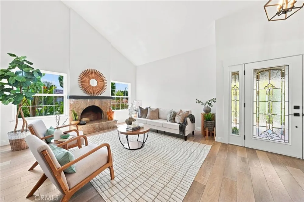 27251 Via Burgos Mission Viejo, CA 92691
