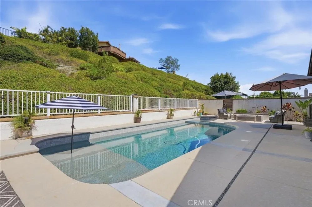 27251 Via Burgos Mission Viejo, CA 92691