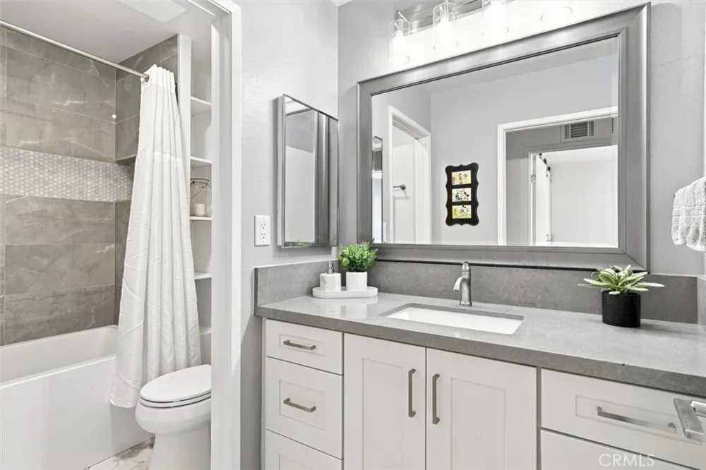 27251 Via Burgos Mission Viejo, CA 92691