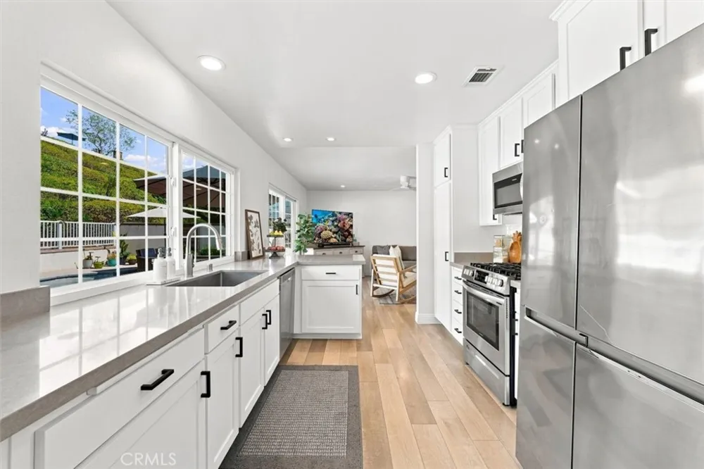 27251 Via Burgos Mission Viejo, CA 92691