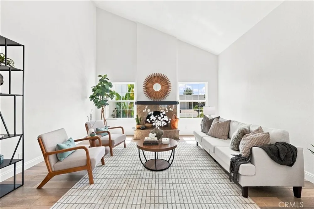 27251 Via Burgos Mission Viejo, CA 92691