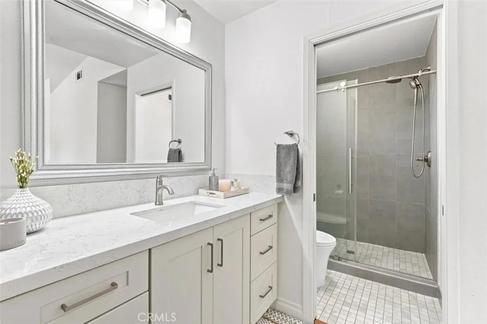 27251 Via Burgos Mission Viejo, CA 92691