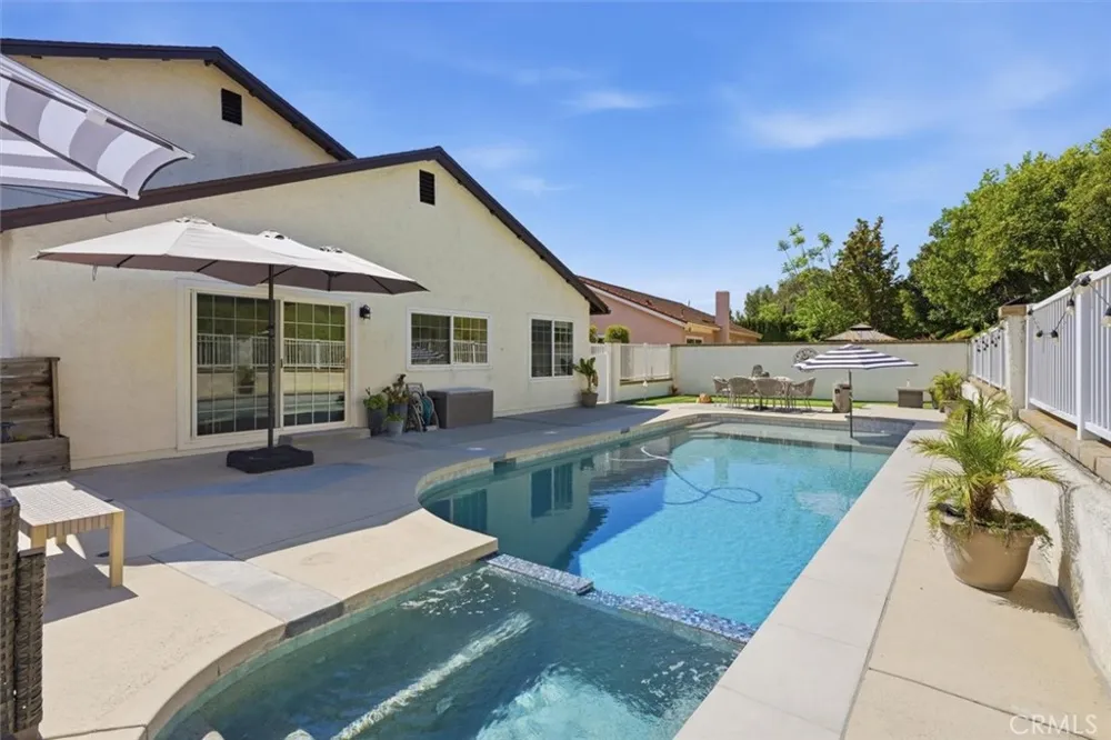 27251 Via Burgos Mission Viejo, CA 92691