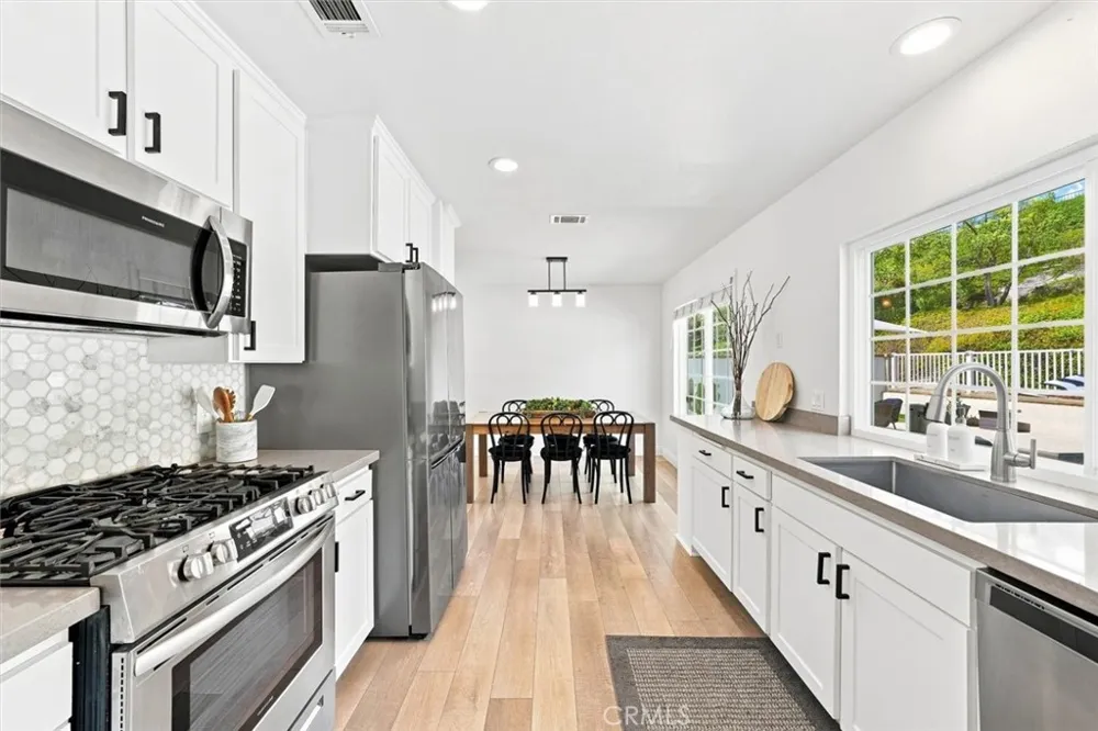 27251 Via Burgos Mission Viejo, CA 92691