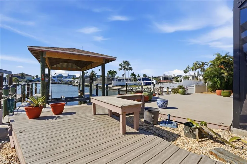 120 Albatross Street Fort Myers Beach, FL 33931