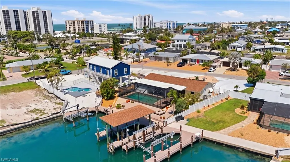 120 Albatross Street Fort Myers Beach, FL 33931
