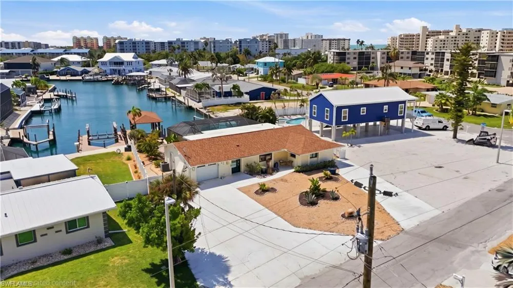 120 Albatross Street Fort Myers Beach, FL 33931