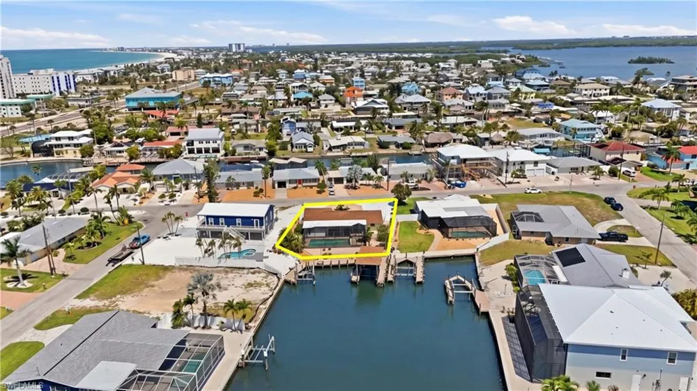 120 Albatross Street Fort Myers Beach, FL 33931