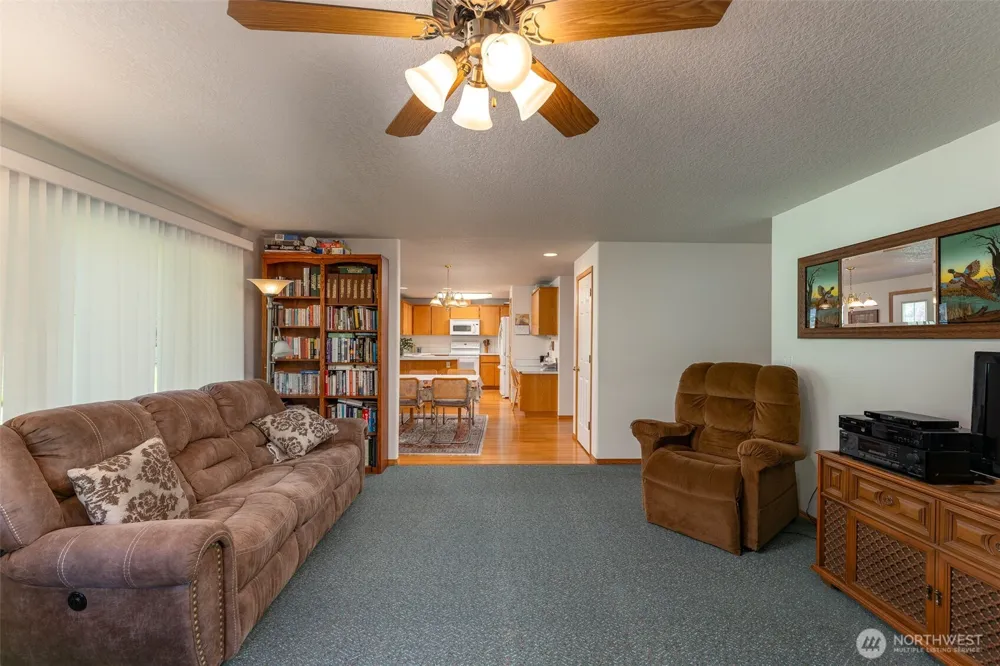 104 Angels Lane Kalama, WA 98625