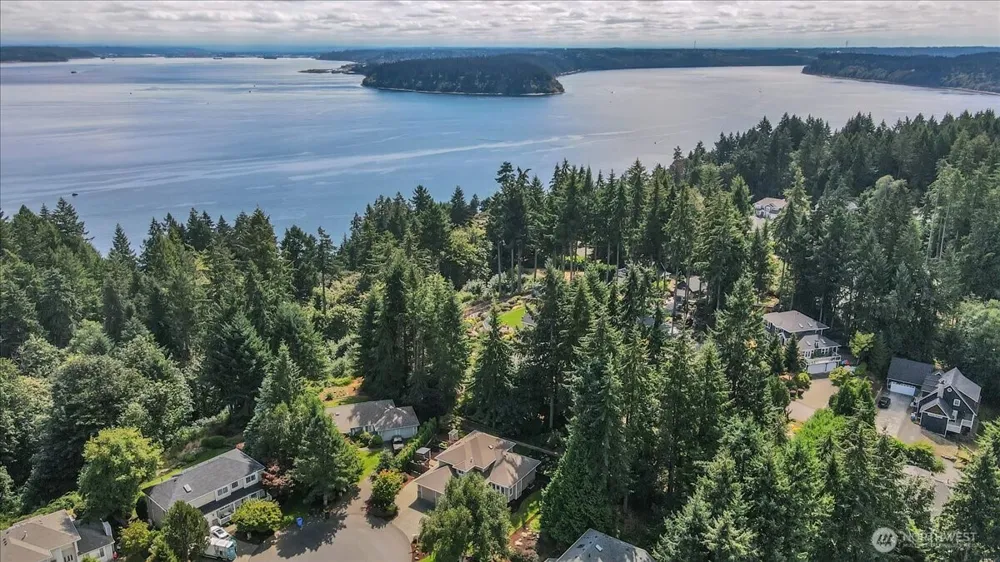 2214 90th Street Ct NW Gig Harbor, WA 98332