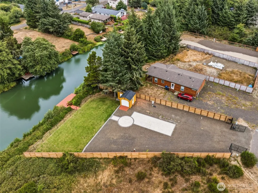 735 Swan Court SE Ocean Shores, WA 98569