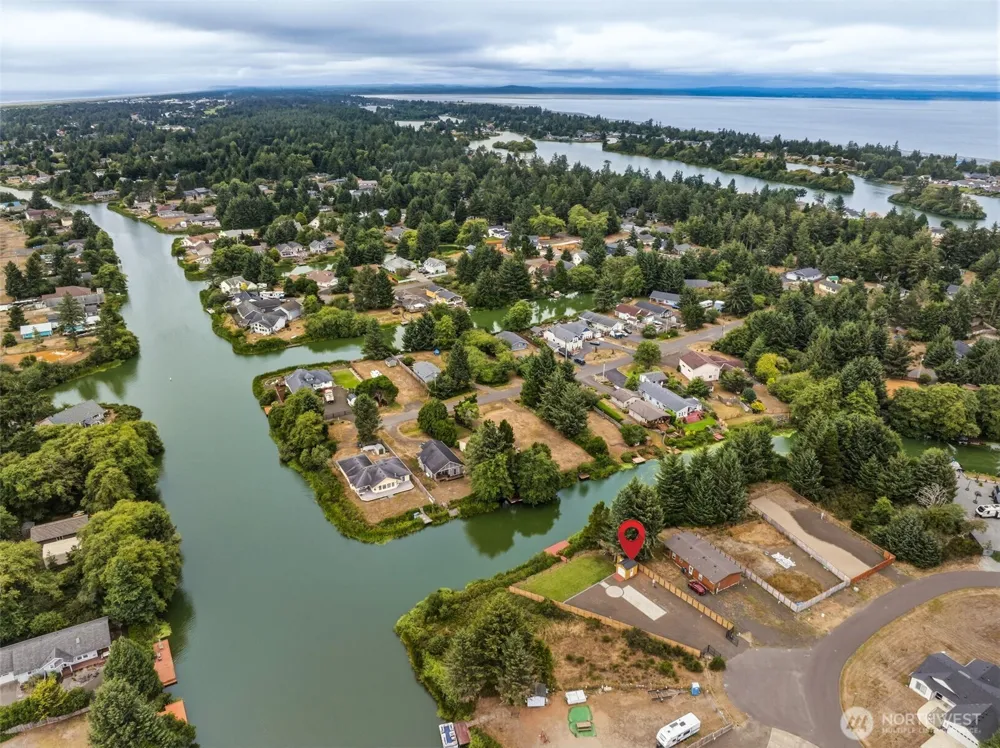 735 Swan Court SE Ocean Shores, WA 98569