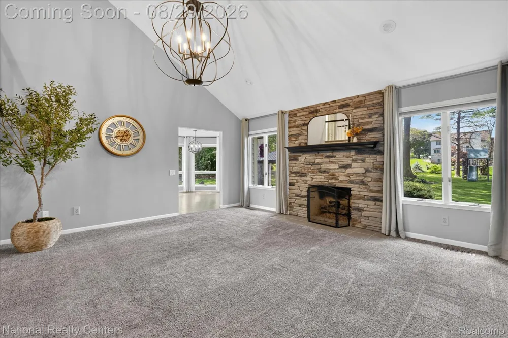 1573 Moonlight Drive Hartland Township, MI 48843