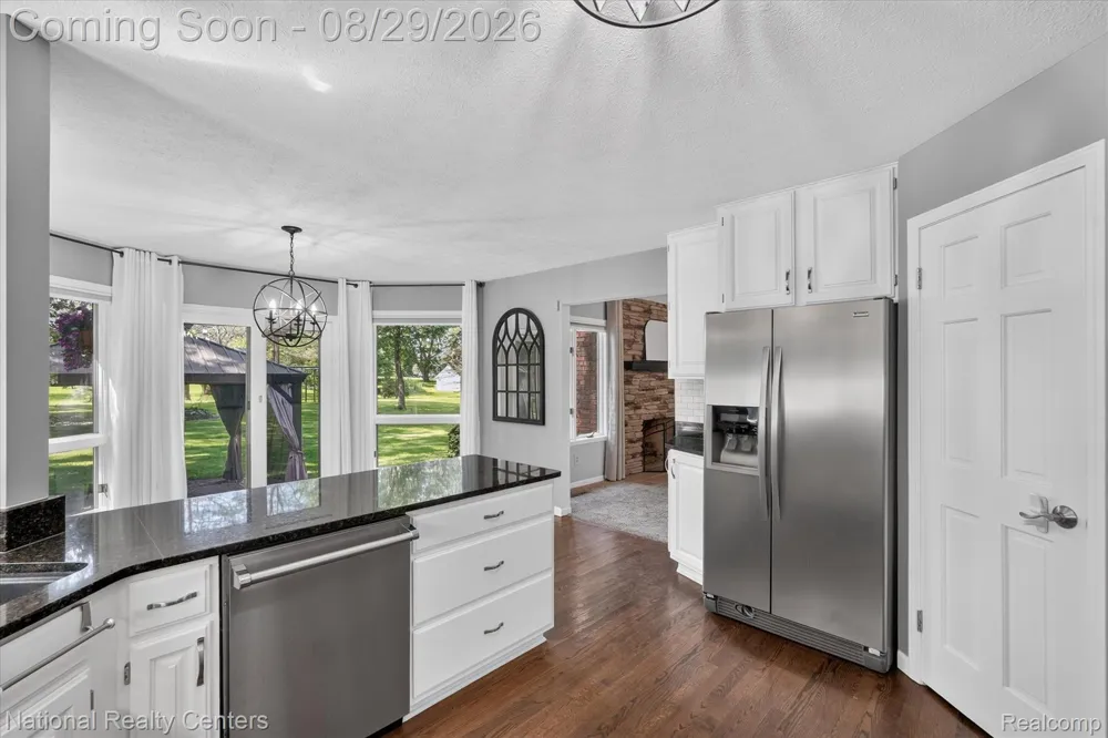 1573 Moonlight Drive Hartland Township, MI 48843