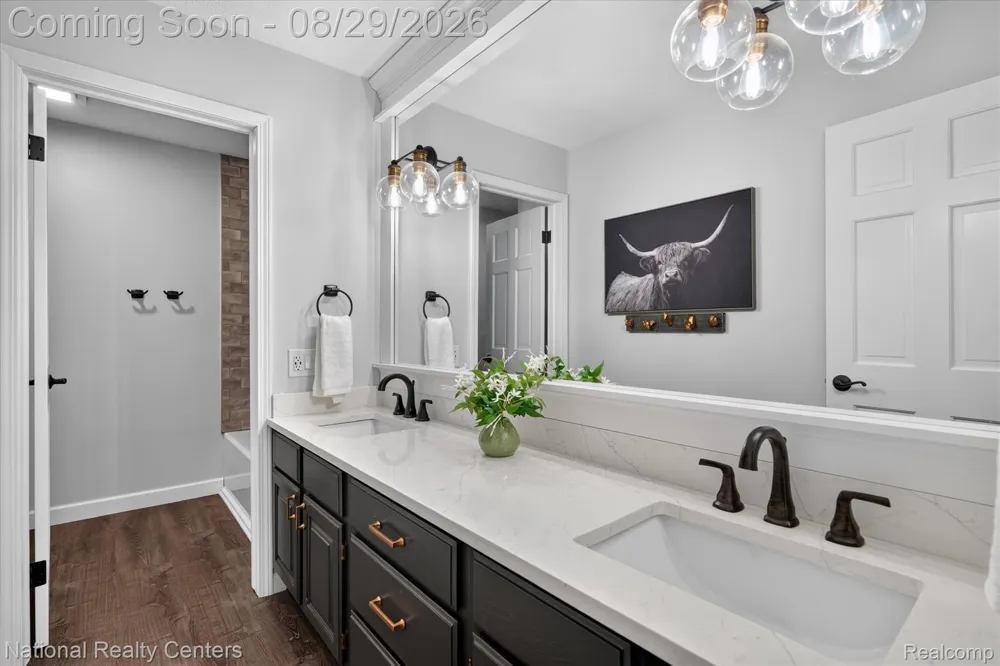 1573 Moonlight Drive Hartland Township, MI 48843