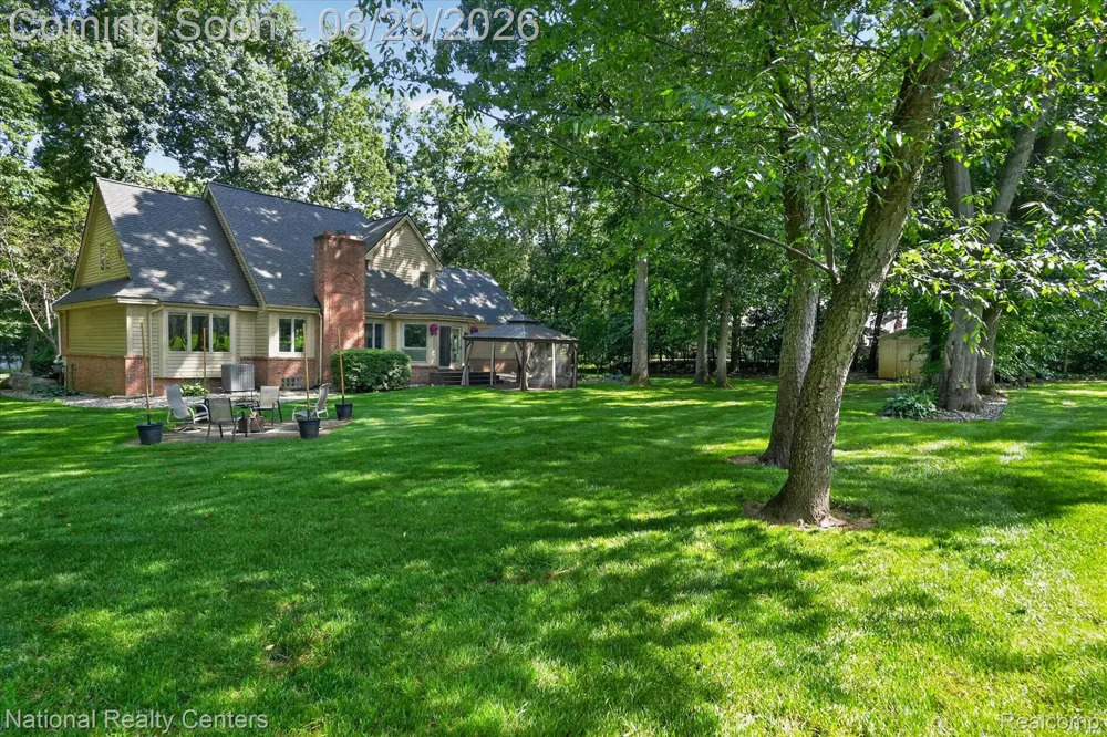 1573 Moonlight Drive Hartland Township, MI 48843