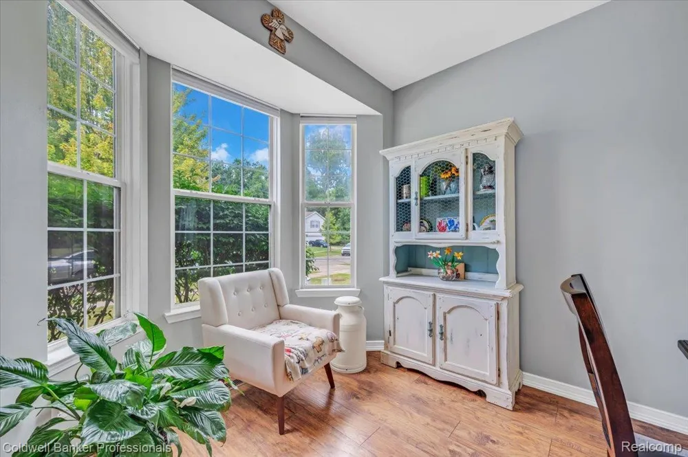 864 Carriage Hill Drive Fenton City, MI 48430