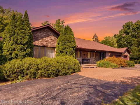 2626 W Wattles Road