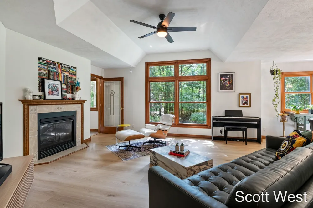 7181 River Glen Drive Caledonia Township, MI 49316