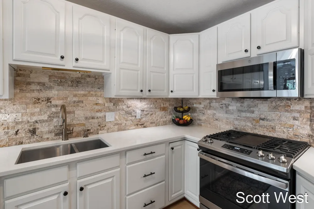 7181 River Glen Drive Caledonia Township, MI 49316