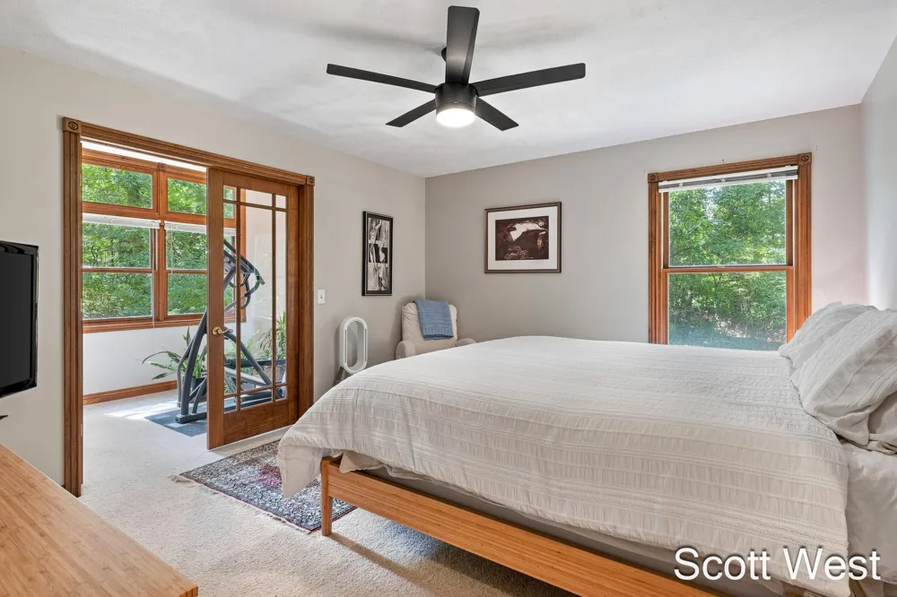 7181 River Glen Drive Caledonia Township, MI 49316