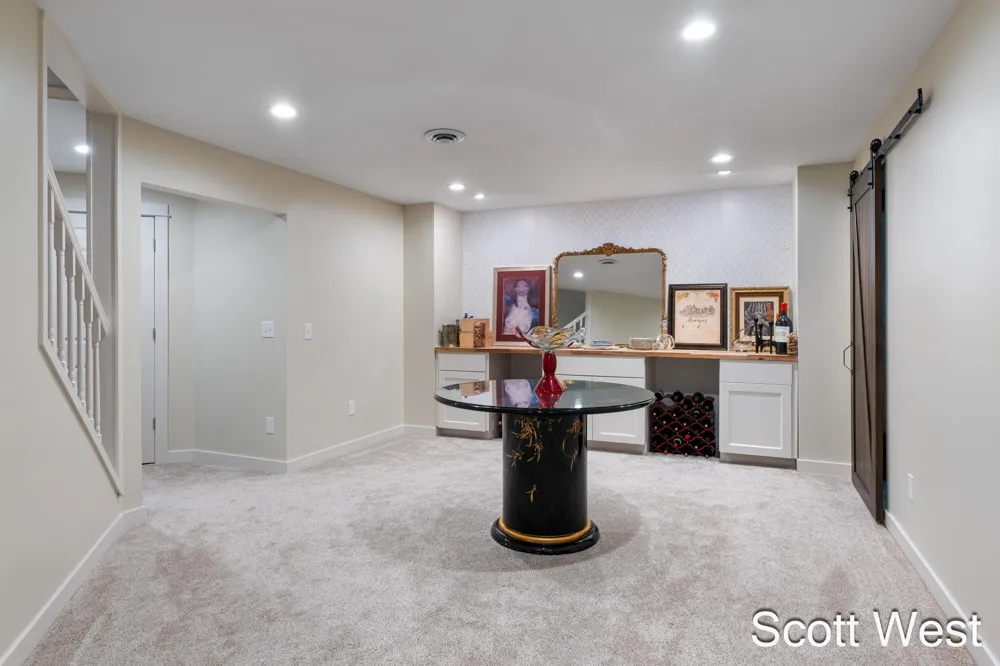 7181 River Glen Drive Caledonia Township, MI 49316