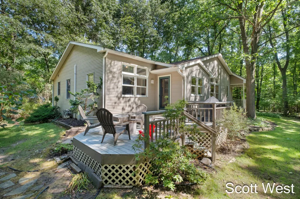 7181 River Glen Drive Caledonia Township, MI 49316