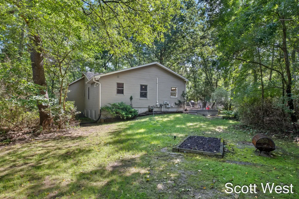 7181 River Glen Drive Caledonia Township, MI 49316