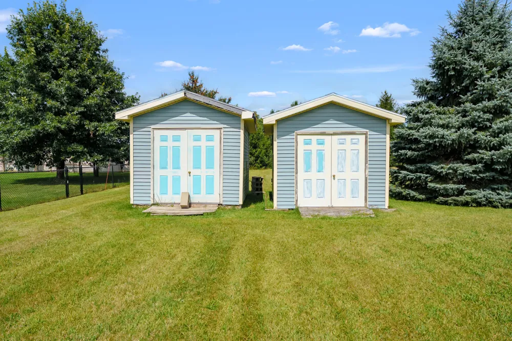30479 52nd Avenue Antwerp Township, MI 49079
