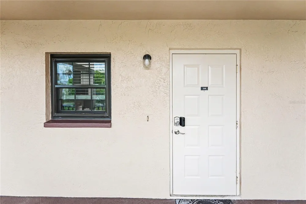12900 VONN ROAD #E204 Largo, FL 33774