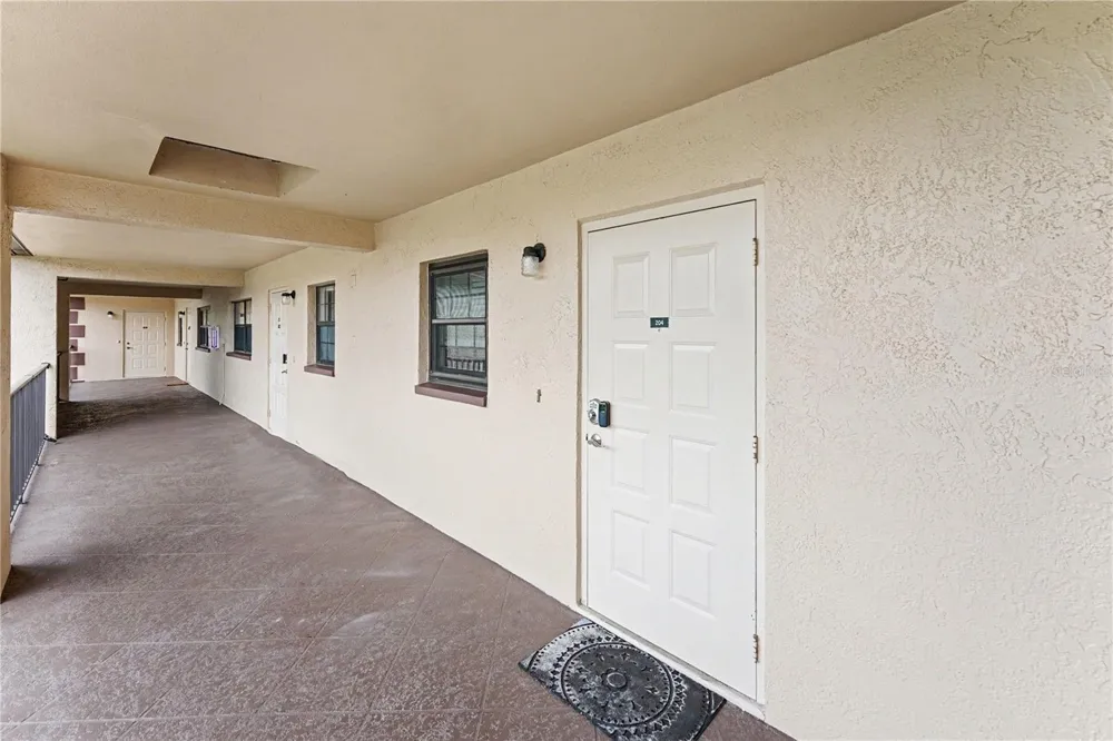 12900 VONN ROAD #E204 Largo, FL 33774