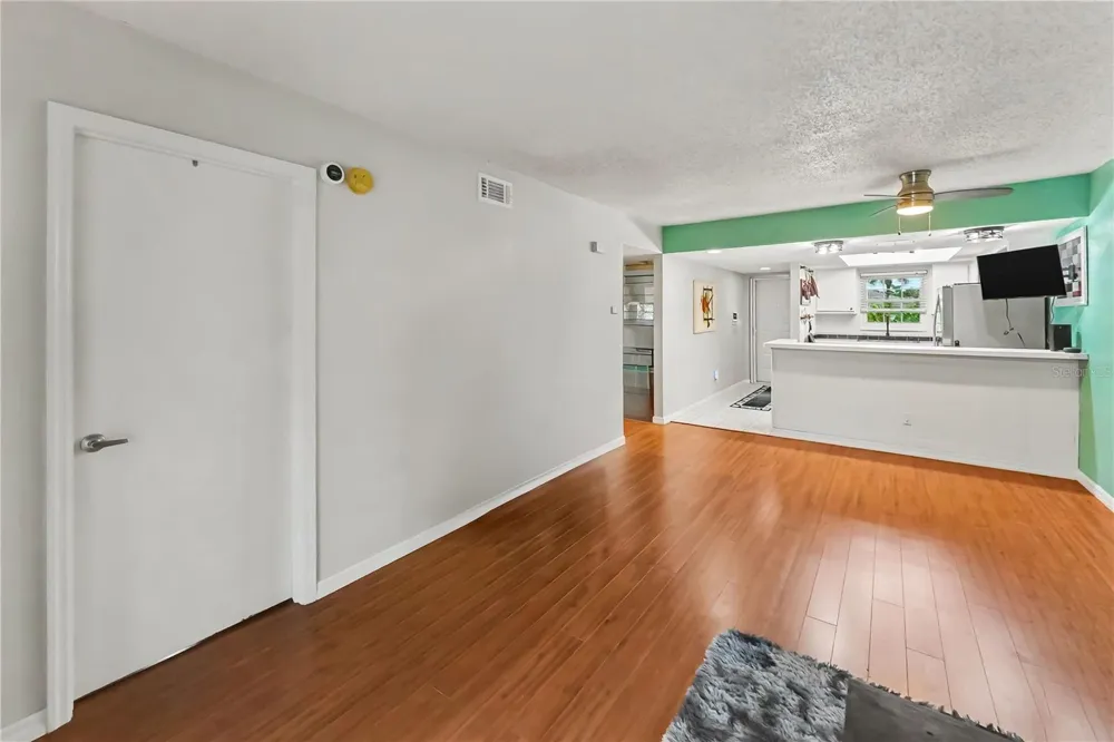 12900 VONN ROAD #E204 Largo, FL 33774