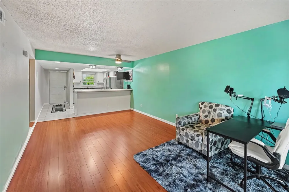 12900 VONN ROAD #E204 Largo, FL 33774