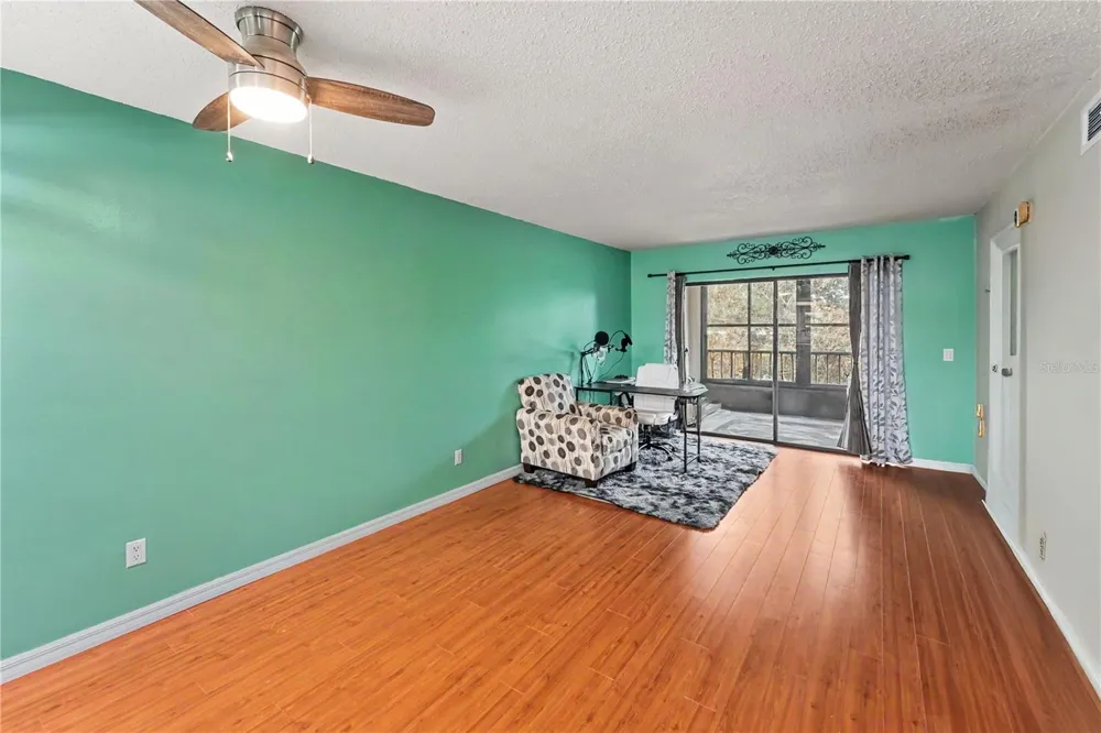 12900 VONN ROAD #E204 Largo, FL 33774