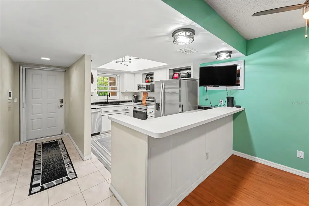 12900 VONN ROAD #E204 Largo, FL 33774