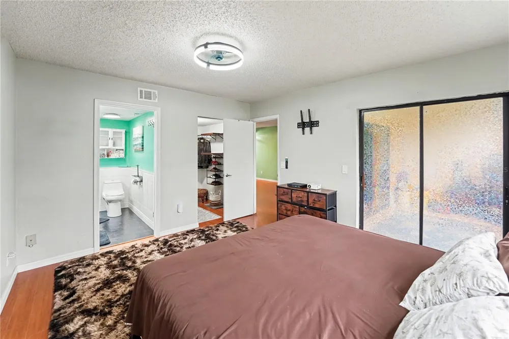 12900 VONN ROAD #E204 Largo, FL 33774