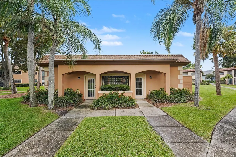 12900 VONN ROAD #E204 Largo, FL 33774